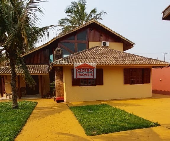 BELÍSSIMA CASA LADO PRAIA