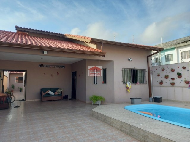 Casa com piscina