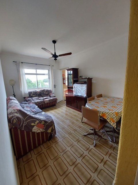 Apto. 2 dorm. com garagem