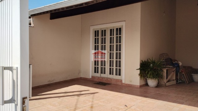 Excelente casa c/ 2 dorm.